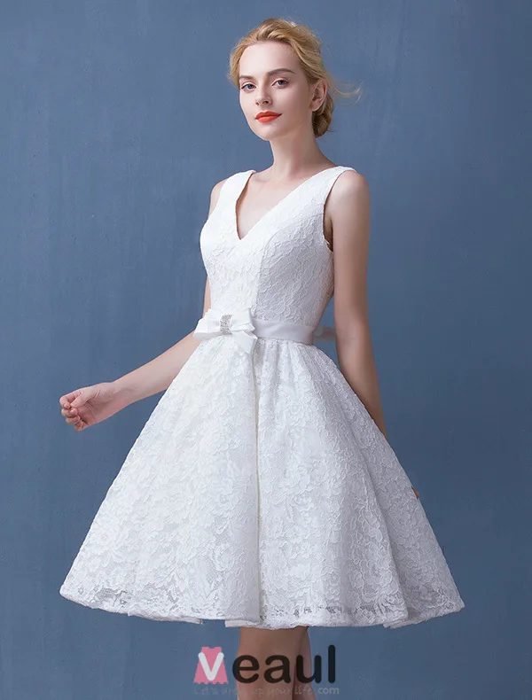 2016 Deep V-neck Backless White Lace Short Wedding Dress With Sash