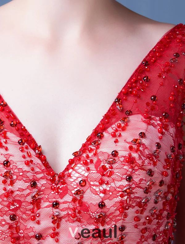 2016 Glamour Col V Profond Cristal Sans Dossier De Perles Bordeaux Tulle Robe De Soirée Avec Ceinture