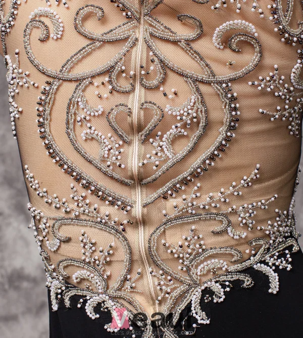 2016 Lyxiga Handgjorda Beading Djup V-ringad Backless Svart Chiffong Aftonklänning