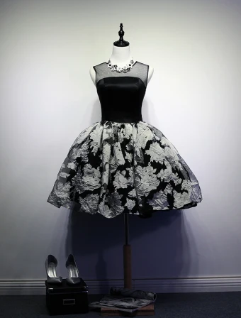 Little Black Dress 2016 Scoop Neck Printed Flowers Tulle Cocktail Dress