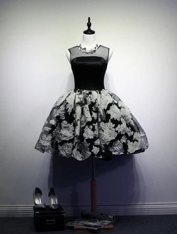 Liten Svart Dress 2016 Scoop Halsen Trykte Blomster Tyll Cocktailkjole
