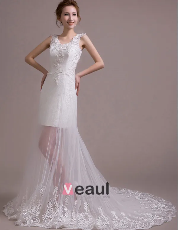 Mariée Epaules Tribunal Train De Sangle Licol V-cou Robe De Mariée En Dentelle Blanche