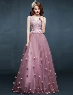 2015 Schultern V Ausschnitt Gestickte Blumen Ballkleid Abendkleider Günstig