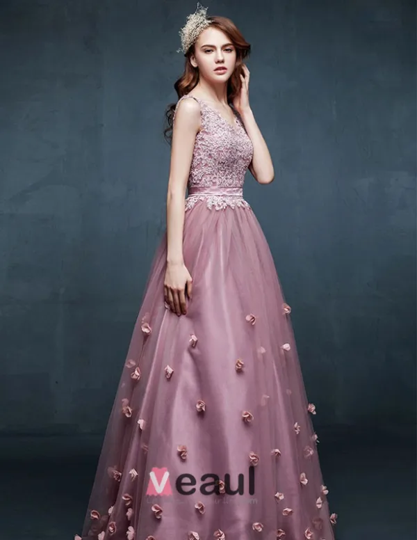 2015 Shoulders V-neck Embroidered Flowers Evening Dress Prom Dress