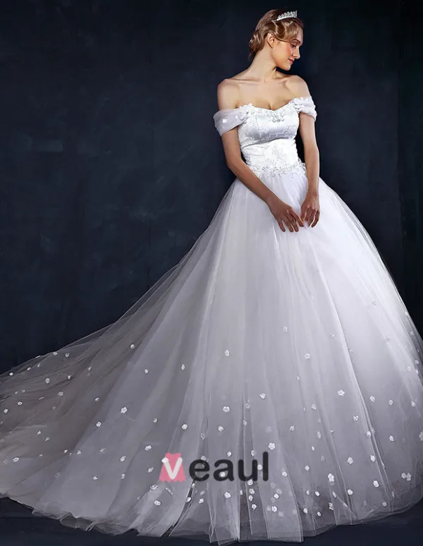 2015 Ball Gown Square Shoulder Strapless Lace Embroidered Flowers Tulle Wedding Dress