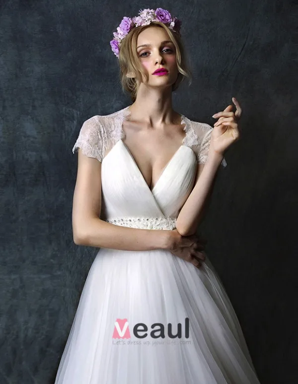 Une Ligne Epaules Col V Profond Robe-parole Longueur De Mariée En Dentelle Brodee Ceinture De Fleurs
