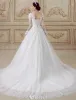 Belles Robe De Mariée 2016 A-ligne De Dentelle Dos Nu Tulle Robe De Mariage Avec Des Manches Longues
