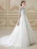 Gorgeous Wedding Dresses 2016 A-line Scoop Neckline Long Sleeves Applique Lace Backless Tulle Bridal Gown