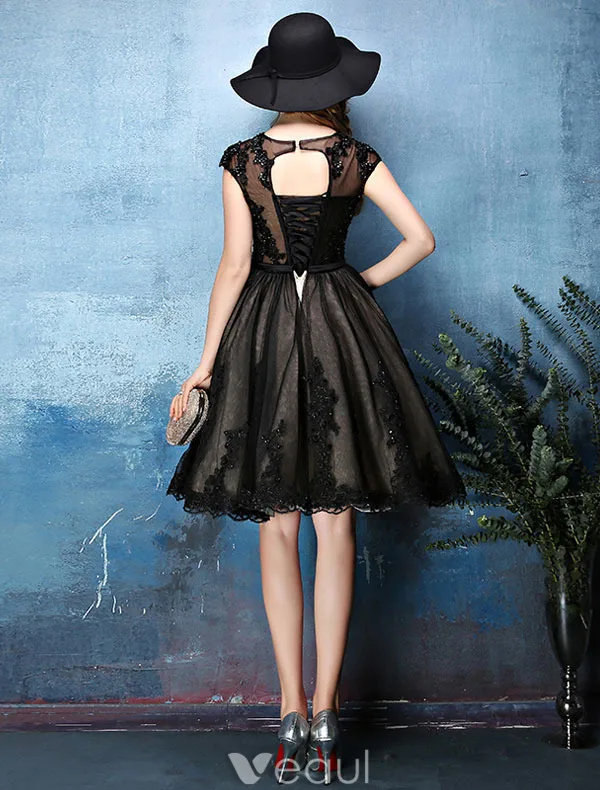 Princess Little Black Dresses 2016 Applique Lace With Sequins Knee Length Short Cocktail Dress
