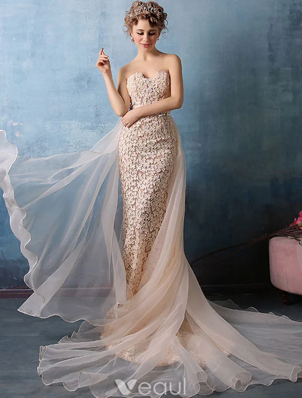 Glamourösen Abendkleider 2016 Trägerlose Champagner Spitze Abendkleid Mit Organza-tailing