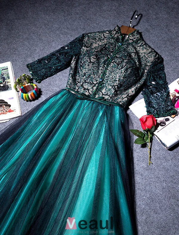 Vintage High Neck Evening Dress Beadding Sequins With Lace Backless Dark Green Tulle Long Dress