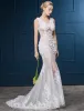 Seksowne Suknie Ślubne 2016 Syrena V-neck Suknia Koronki Aplikacja Kwiaty Ślub Z Przeciągnięcia Pociągu