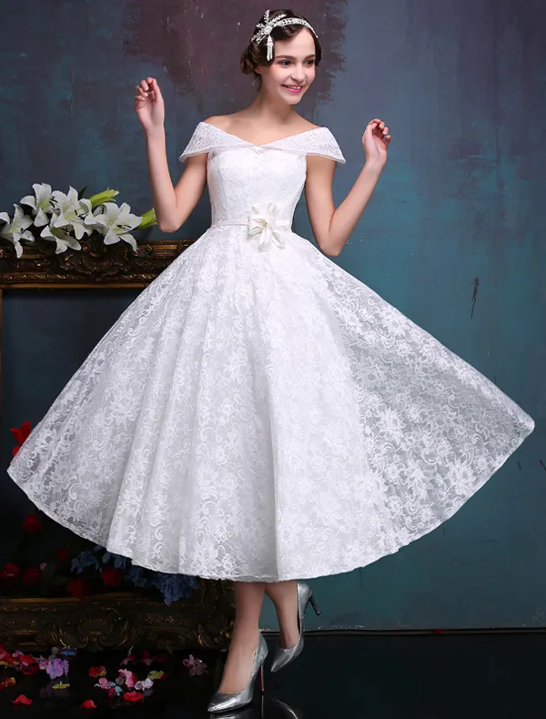Piękne Krótkie Suknie Ślubne 2016 Off Ramieniu Białą Koronką Suknia Ślubna Z Kwiatem Szarfą