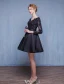 Belles Petites Robes Noires De 2016 Une Ligne V-cou Applique Dentelle Noire Satin Robe De Cocktail Courte Avec Des Manches