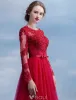 Elegantes Abendkleid 2016 A-line Rundhalsausschnitt -spitze Rüsche Weinrot Tüll Langes Kleid Mit Langen Ärmeln