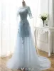 Glamourösen Himmelblau Ballkleider 2016 A-line Spitze Mit Rundhalsausschnitt Applikation Durchbohrt Design Kleid