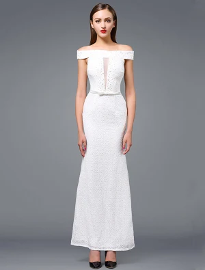 Mode Robe De Soirée Blanche 2016 Sirène Au Large De La Longue Robe Épaule Perlage En Dentelle Blanche Avec Ceinture