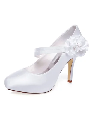 Classique Chaussures Mariée Satin Escarpins Blanc Talon Aiguille 10cm Talon Haut Chaussures De Mariage Avec Fleurs