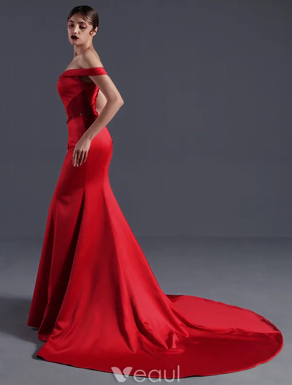 Sexy Celebrity Dress 2016 Mermaid Off The Shoulder Beading Crystal Backless Long Red Satin Evening Dress