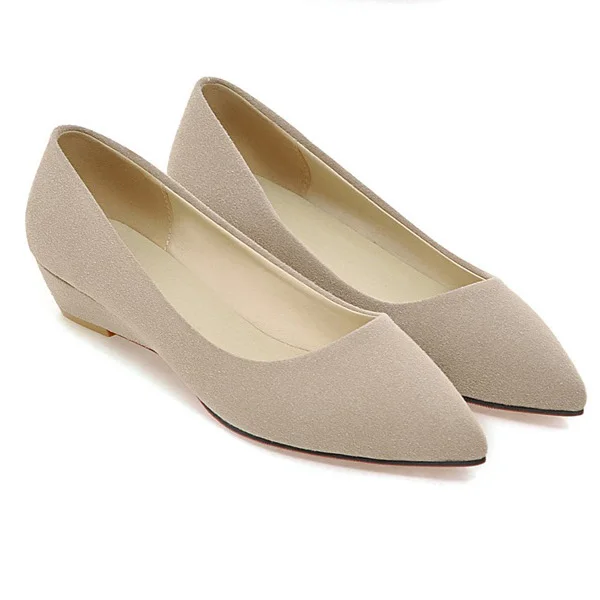 Mooie Suede Beige Pumps 3 Cm Kleine Hakken Sleehak Schoenen Damesschoenen  Wees Teen
