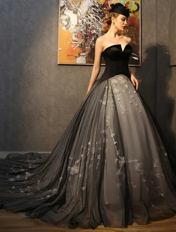Stunning Prom Dresses 2016 Strapless Black Tulle Mix Champagne Tulle Formal Gown With Applique Lace Flowers