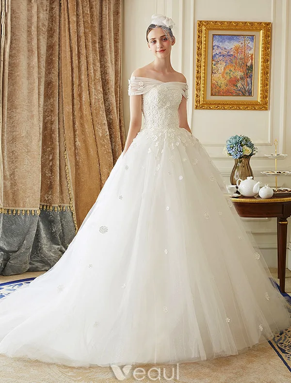 Stunning Wedding Dresses 2016 Ball Gown Off The Shoulder Applique Flowers Ivory Bridal Gown