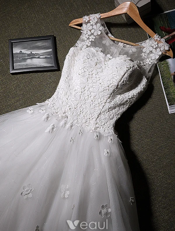 Beautiful Wedding Dresses 2016 Ball Gown Scoop Rhinestone Neck Applique Lace Petals Sleeveless Bridal Gown