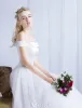 Robes De Mariée Simples 2016 Robe De Balle Sur Le Satin Épaule Avec Tulle Blanc Robe De Mariée