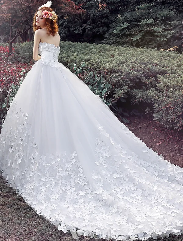 Robe De Mariée Glamour 2016 Robe De Bal Bretelles Appliques Perles Tulle Blanc Robe De Mariée Avec Long Train