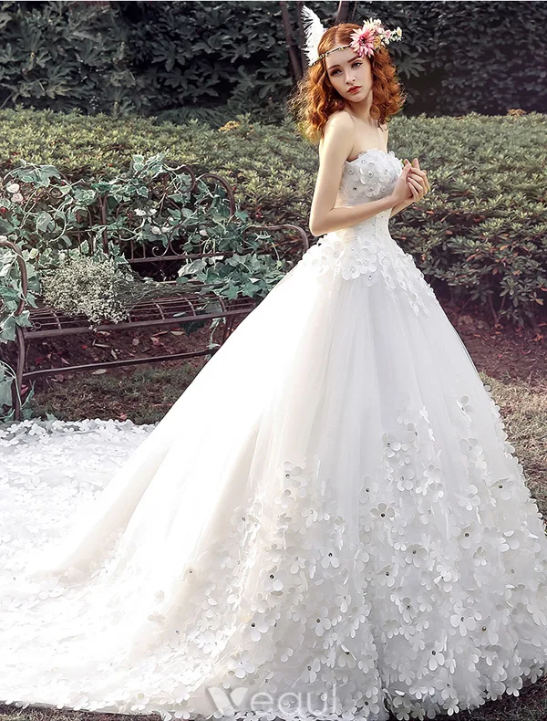 Robe De Mariée Glamour 2016 Robe De Bal Bretelles Appliques Perles Tulle Blanc Robe De Mariée Avec Long Train