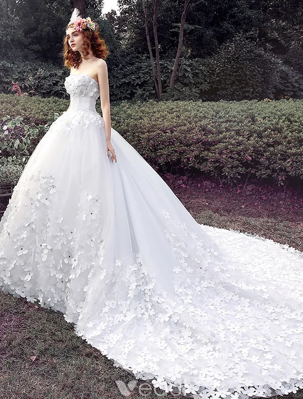 Robe De Mariée Glamour 2016 Robe De Bal Bretelles Appliques Perles Tulle Blanc Robe De Mariée Avec Long Train