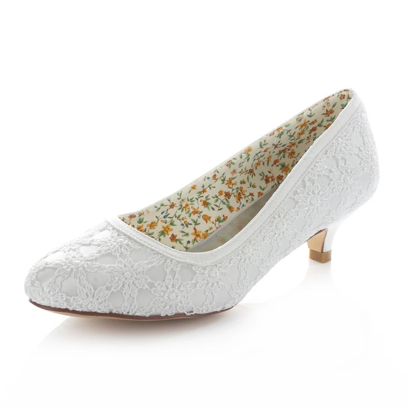 Belle Dentelle Chaussures De Mariee Escarpin Petit Talon Blanches