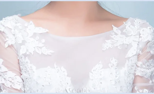 Elegante Bruidsjurk 2017 Ronde Hals Applique Kant Trouwjurken Met Lange Mouwen