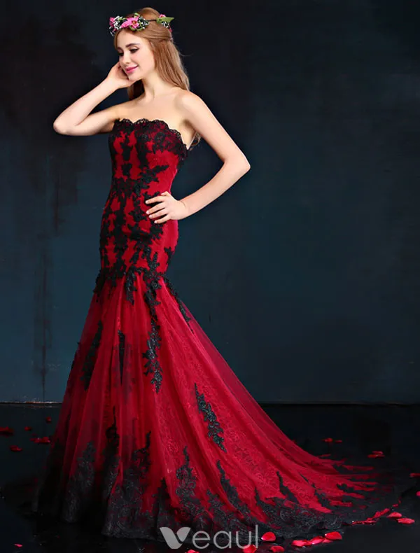 Mermaid Evening Dress 2017 Red And Black Lace Strapless Formal Gown