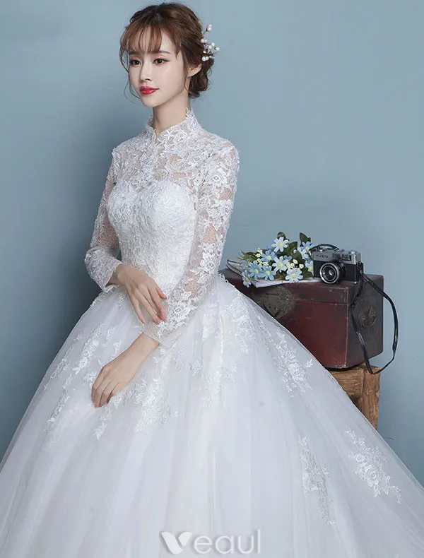 Vintage Wedding Dresses 2017 High Neck Long Sleeves Applique Lace Bridal  Gowns