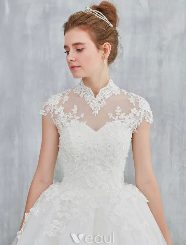 Elegant Wedding Dresses 2017 Vintage Neckline Applique Lace And Sequin White Tulle Bridal Gowns