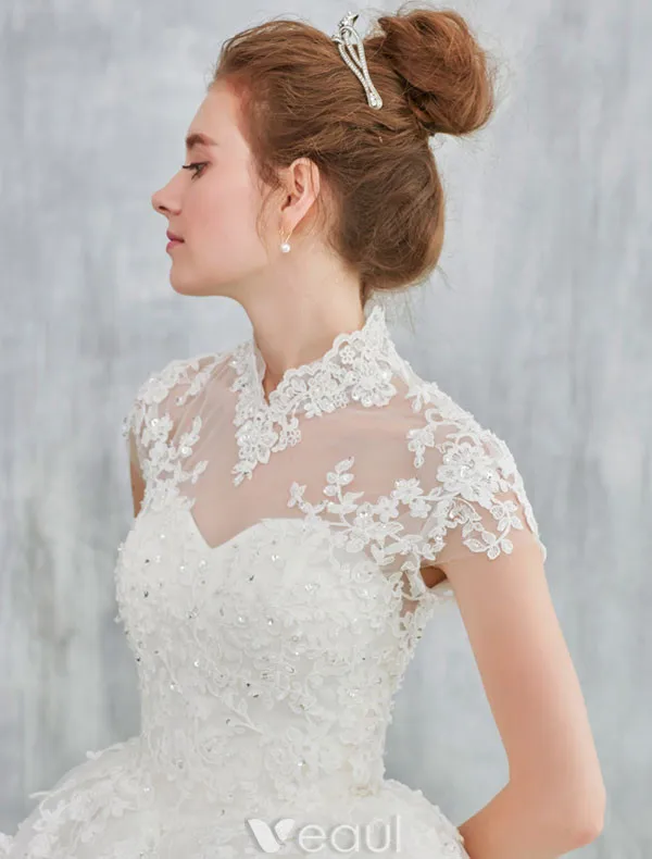 Elegant Wedding Dresses 2017 Vintage Neckline Applique Lace And Sequin White Tulle Bridal Gowns