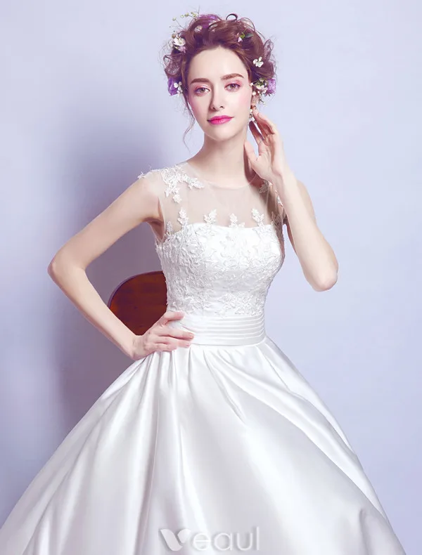 Robe De Mariée Belle 2017 Scoop Décolleté Manches Volants Blanc Satin Robes De Mariée Avec Des Poches