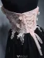 Vakre Ballkjoler 2017 Stroppeløs Applique Blonder Og Blomster Ruffled Svart Tyll Kjole