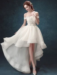 Robe De Mariée De Plage 2017 Sur L'épaule Perles Strass Applique Dentelle Robes De Mariée Asymétriques
