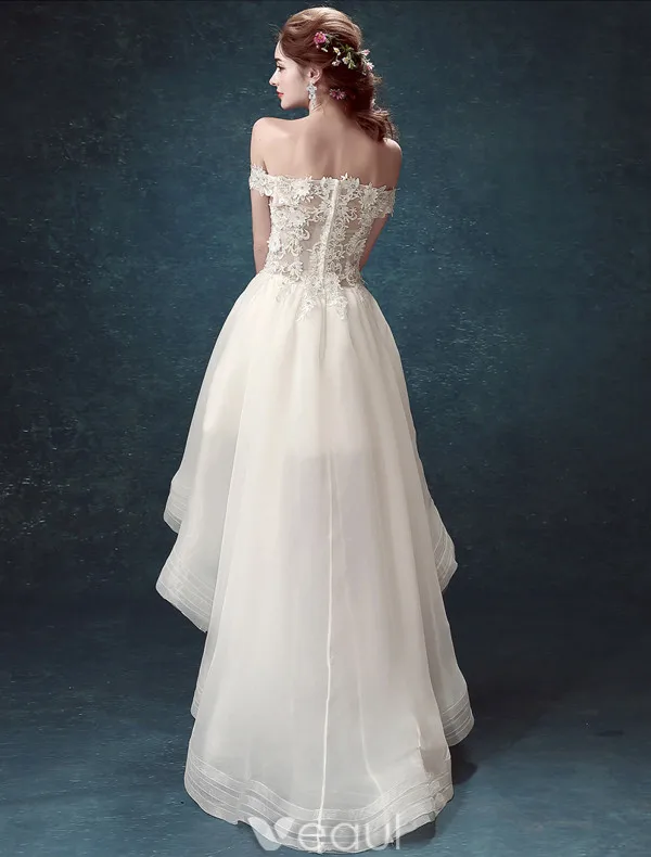 Robe De Mariée De Plage 2017 Sur L'épaule Perles Strass Applique Dentelle Robes De Mariée Asymétriques