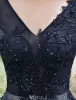 Efektowne Sukienki Na Bal Studniówkę 2017 V-neck Aplikacja Koronki I Cekinów Ciemny Granatowy Długa Sukienka
