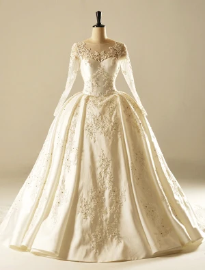 Luxurious Wedding Dresses 2017 Square Neckline Applique Lace Bead Rhinestones Ruffled Ivory Satin Bridal Gowns 1 1m Train
