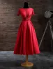 Elegantes Abendkleider 2017 Das Schaufelausschnitt Spitze Schärpe Und Hülsen Rotes Satin Tee-länge Kleid Bördelt