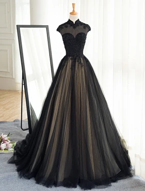 Robes De Bal Vintage 2017 Col Haut Applique Perles Dentelle Noir Avec Champagne Robe De Tulle