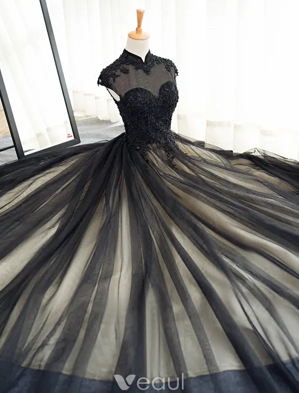 Vintage Prom Dresses 2017 High Neck Applique Beading Lace Black With Champagne Tulle Dress