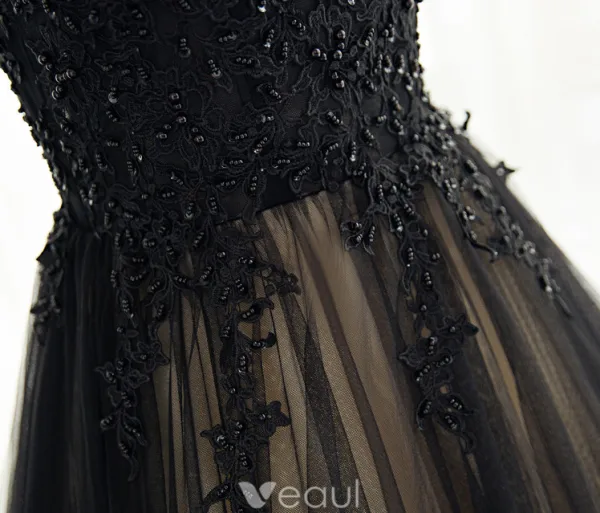 Vintage Prom Dresses 2017 High Neck Applique Beading Lace Black With Champagne Tulle Dress