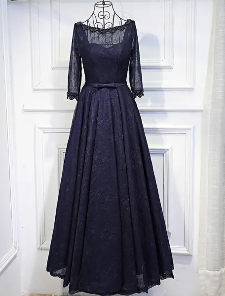 Elegante Abendkleider 2017 Sicken Rundhalsausschnitt Rüsche Marineblau Spitze Rückenfreies Kleid