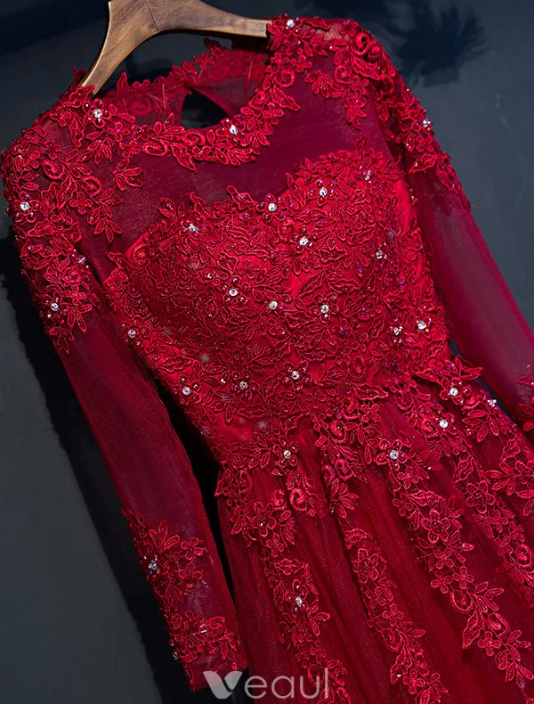 Glamorous Evening Dresses 2017 Scoop Neckline Applique Lace Burgundy Tulle Dress With Long Sleeves
