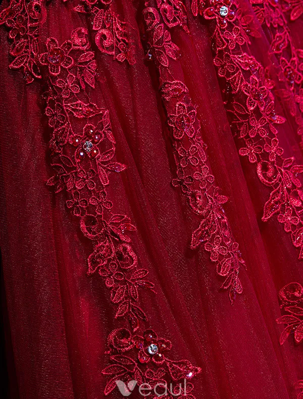 Glamorous Evening Dresses 2017 Scoop Neckline Applique Lace Burgundy Tulle Dress With Long Sleeves